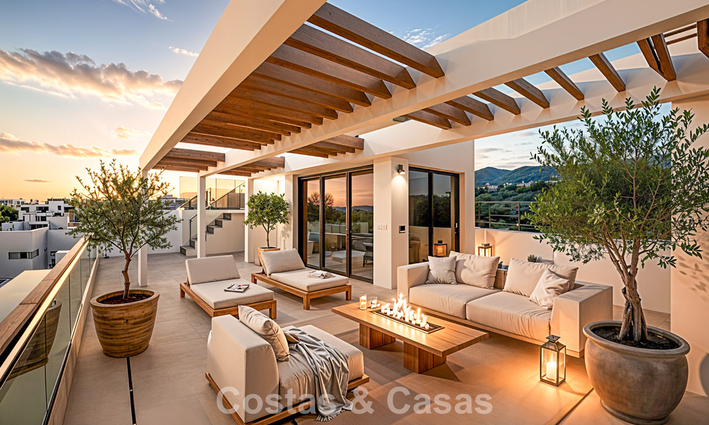 Brand-new, spacious, luxury, duplex penthouse with private pool and sea views for sale on the golf course in East Marbella 806380