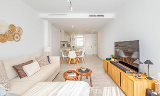 Modern penthouse with generous solarium for sale just a stone’s throw from the beach in Elviria, East Marbella 806401 