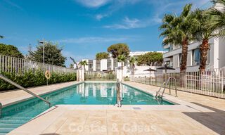 Modern penthouse with generous solarium for sale just a stone’s throw from the beach in Elviria, East Marbella 806414 