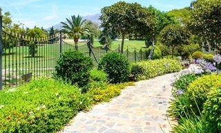 Luxury apartments and penthouses for sale in an exclusive first line golf complex in Nueva-Andalucia, Marbella 2308 