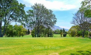 Luxury apartments and penthouses for sale in an exclusive first line golf complex in Nueva-Andalucia, Marbella 2315 