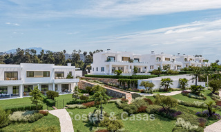 Semi-detached new-build villas for sale in a golf setting in Estepona 806428 
