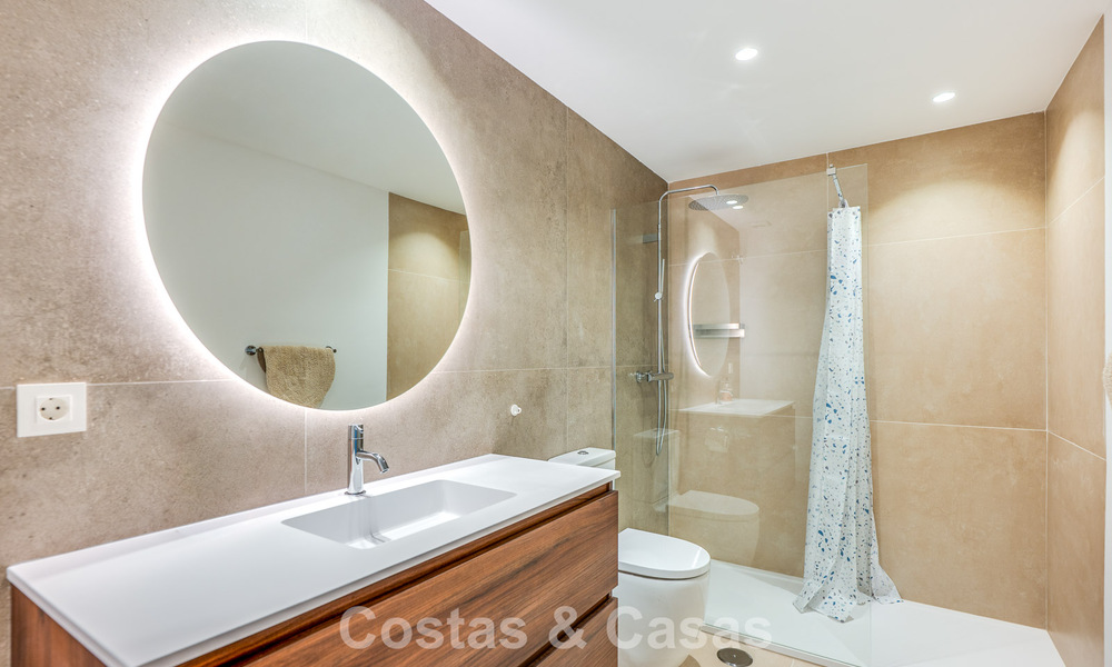 Luxury duplex penthouse for sale directly on the golf course, close to all amenities in Guadalmina Alta and San Pedro, Marbella 806436
