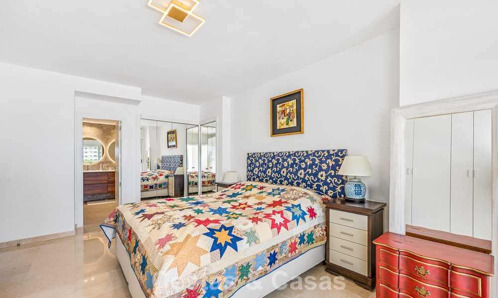 Luxury duplex penthouse for sale directly on the golf course, close to all amenities in Guadalmina Alta and San Pedro, Marbella 806441