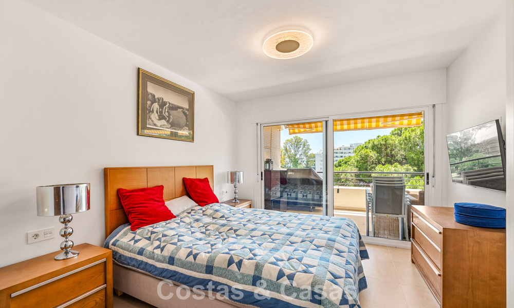 Luxury duplex penthouse for sale directly on the golf course, close to all amenities in Guadalmina Alta and San Pedro, Marbella 806450
