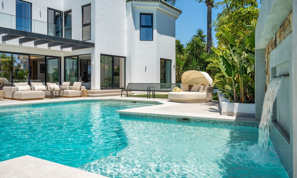 Brand-new modern family villa with swimming pool for sale on the New Golden Mile between Marbella and Estepona 806611