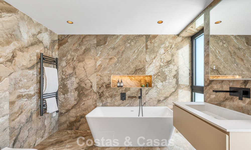 Brand-new modern family villa with swimming pool for sale on the New Golden Mile between Marbella and Estepona 806621