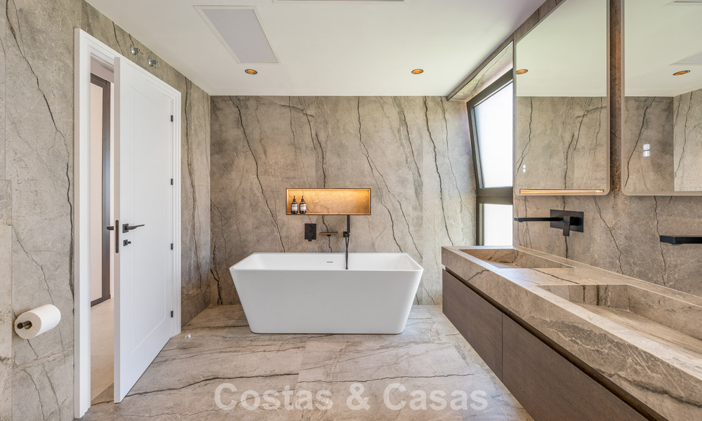 Brand-new modern family villa with swimming pool for sale on the New Golden Mile between Marbella and Estepona 806626