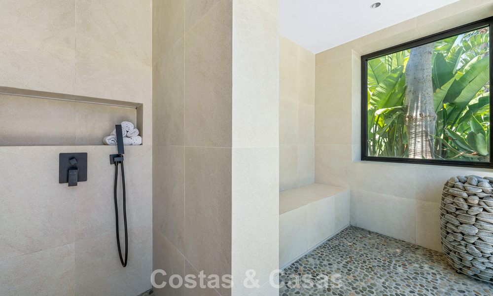 Brand-new modern family villa with swimming pool for sale on the New Golden Mile between Marbella and Estepona 806631