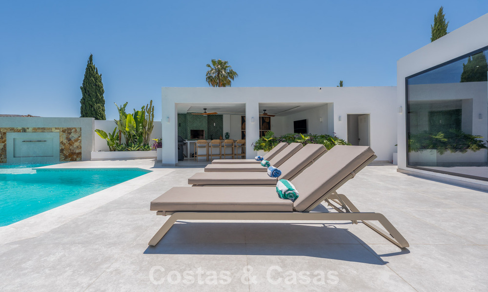 Brand-new modern family villa with swimming pool for sale on the New Golden Mile between Marbella and Estepona 806644