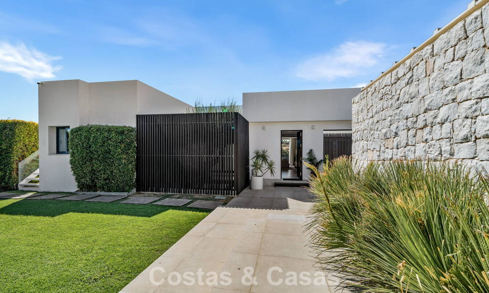 5-bedroom contemporary villa for sale frontline golf in Nueva Andalucía, Marbella 806761