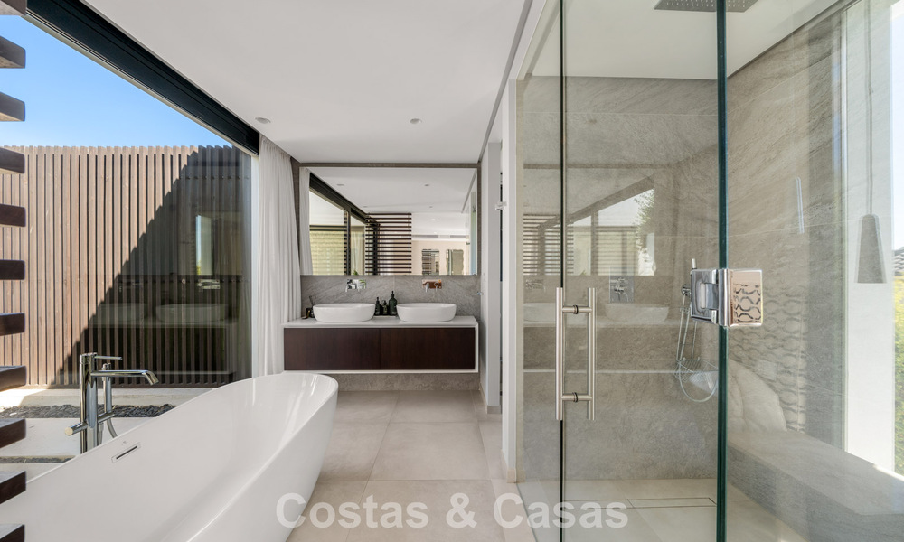 5-bedroom contemporary villa for sale frontline golf in Nueva Andalucía, Marbella 806765