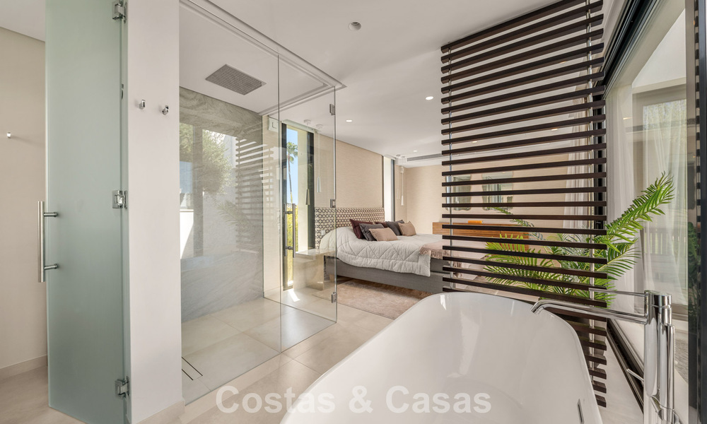 5-bedroom contemporary villa for sale frontline golf in Nueva Andalucía, Marbella 806766