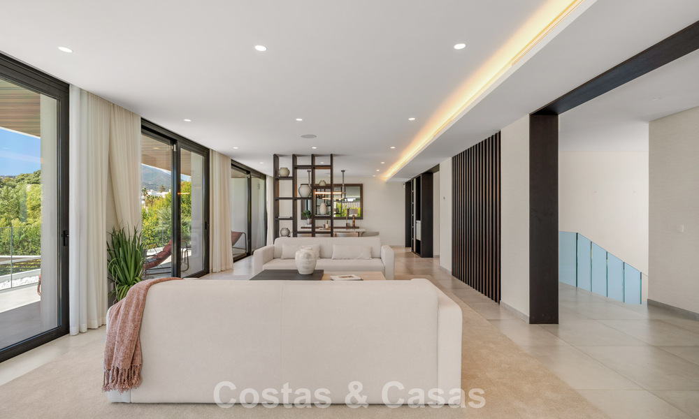 5-bedroom contemporary villa for sale frontline golf in Nueva Andalucía, Marbella 806768