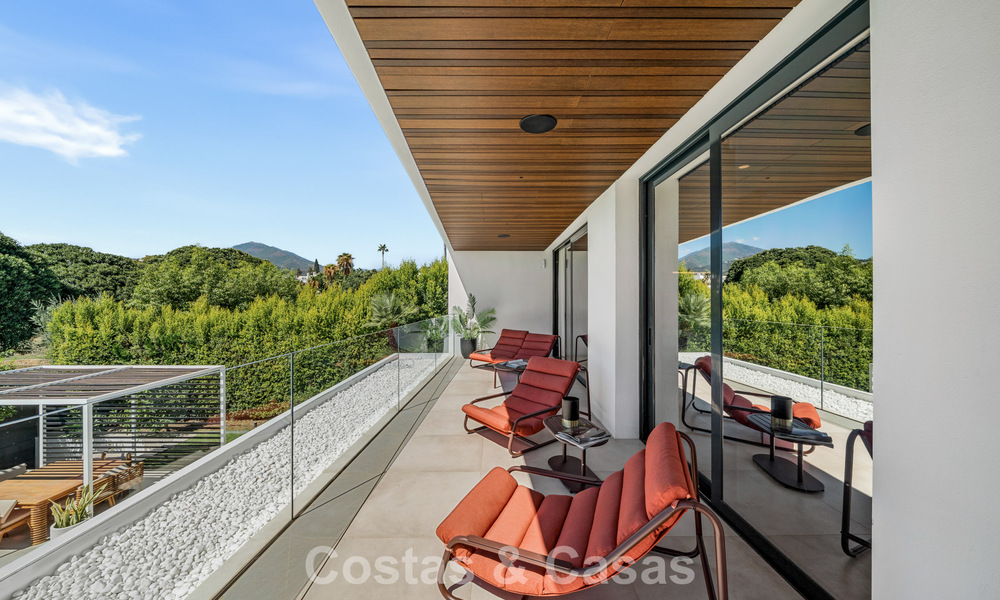 5-bedroom contemporary villa for sale frontline golf in Nueva Andalucía, Marbella 806786