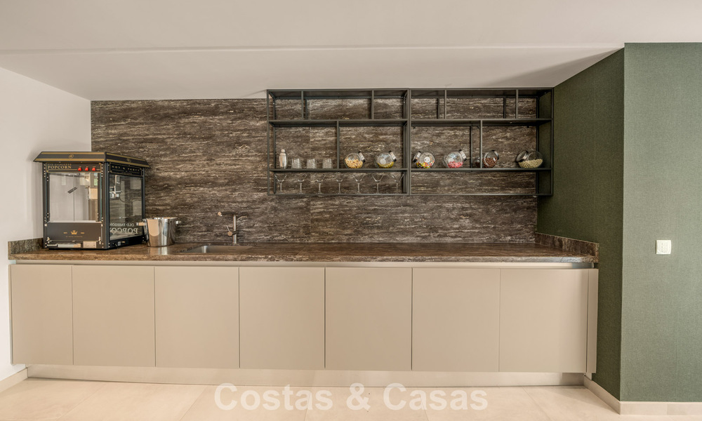5-bedroom contemporary villa for sale frontline golf in Nueva Andalucía, Marbella 806788