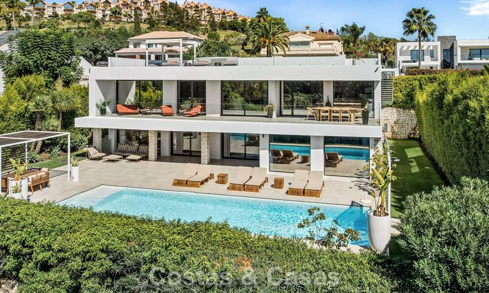 5-bedroom contemporary villa for sale frontline golf in Nueva Andalucía, Marbella 806809