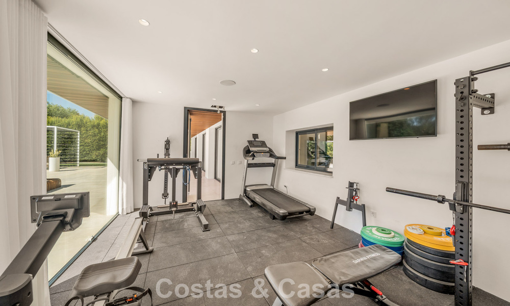 5-bedroom contemporary villa for sale frontline golf in Nueva Andalucía, Marbella 806818
