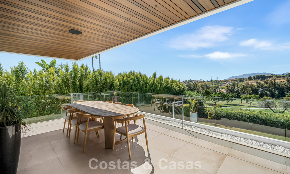 5-bedroom contemporary villa for sale frontline golf in Nueva Andalucía, Marbella 806825