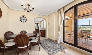 Bright corner penthouse with 360° views in Los Arqueros Golf Resort, Marbella - Benahavís 806850 