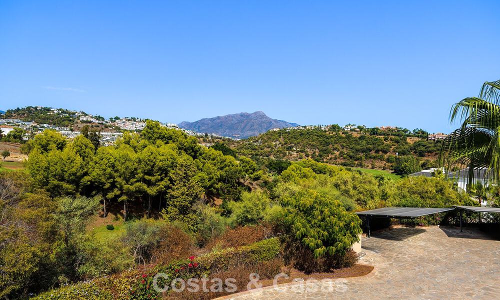 Bright corner penthouse with 360° views in Los Arqueros Golf Resort, Marbella - Benahavís 806853