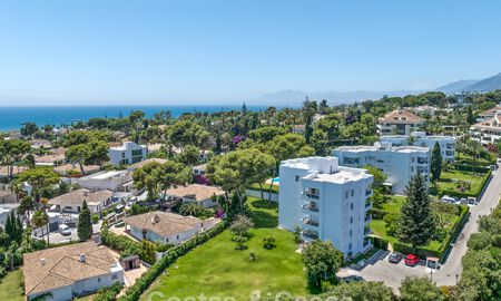 Contemporary renovated luxury penthouse for sale within walking distance of the beach in Los Monteros, East Marbella 806554