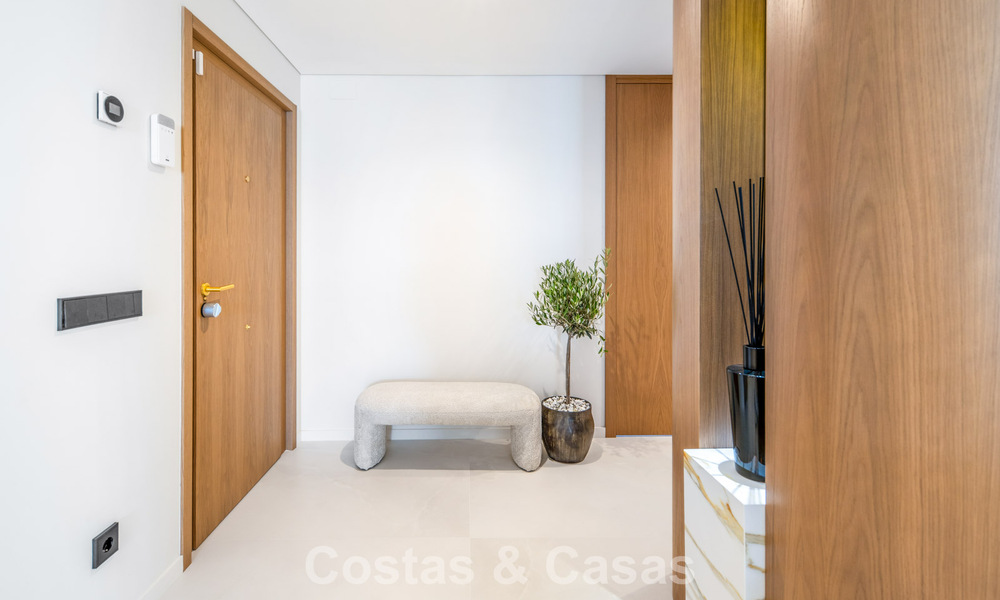 Contemporary renovated luxury penthouse for sale within walking distance of the beach in Los Monteros, East Marbella 806575