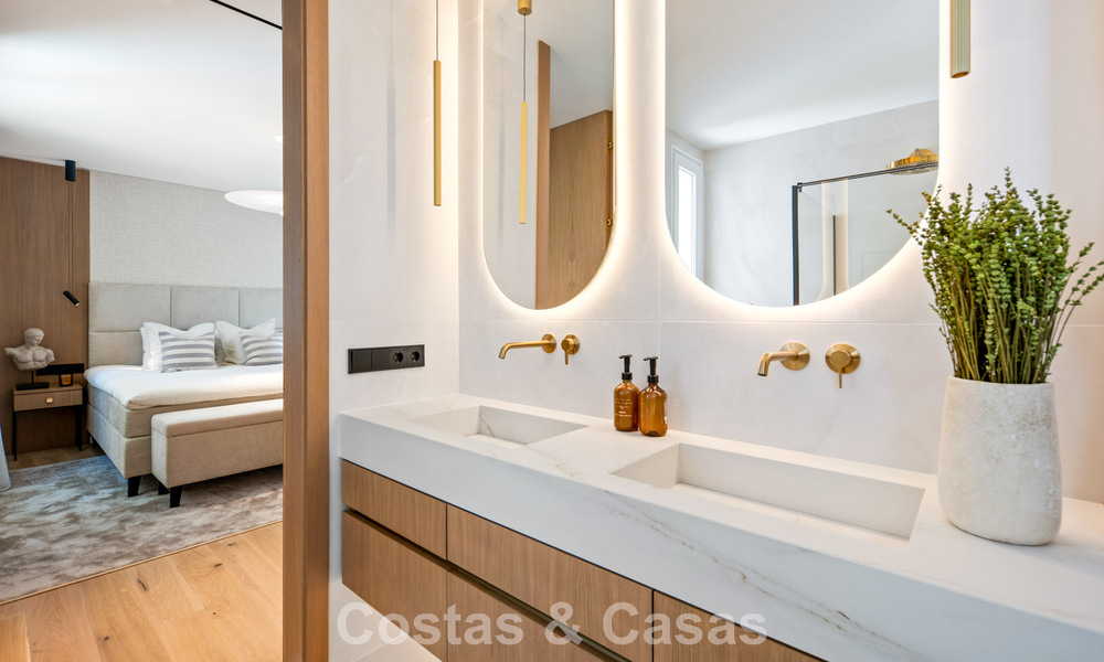 Contemporary renovated luxury penthouse for sale within walking distance of the beach in Los Monteros, East Marbella 806589
