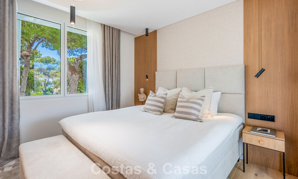 Contemporary renovated luxury penthouse for sale within walking distance of the beach in Los Monteros, East Marbella 806592