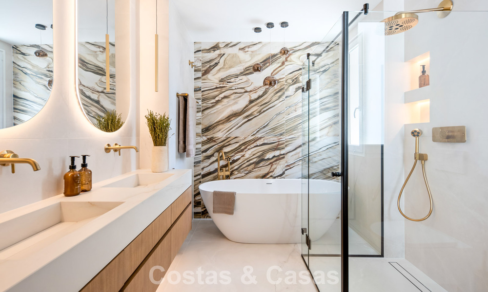 Contemporary renovated luxury penthouse for sale within walking distance of the beach in Los Monteros, East Marbella 806596