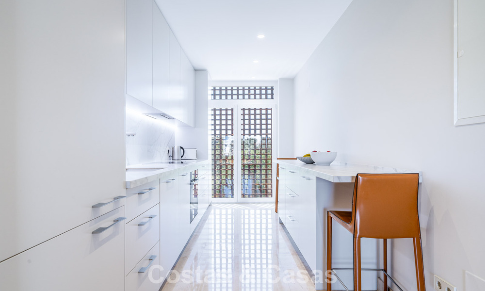 Sea-view apartments for sale in Riviera Andaluza within walking distance of Estepona town centre 806496