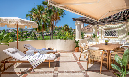 Contemporary renovated, luxury duplex penthouse with large terraces for sale in the heart of Nueva Andalucía’s Golf Valley, Marbella 807024