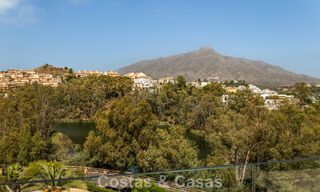 Stylishly renovated corner apartment with panoramic views for sale in Nueva Andalucía, Marbella 807093 