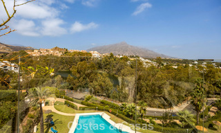 Stylishly renovated corner apartment with panoramic views for sale in Nueva Andalucía, Marbella 807120 