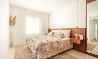 Stylishly renovated corner apartment with panoramic views for sale in Nueva Andalucía, Marbella 807129 