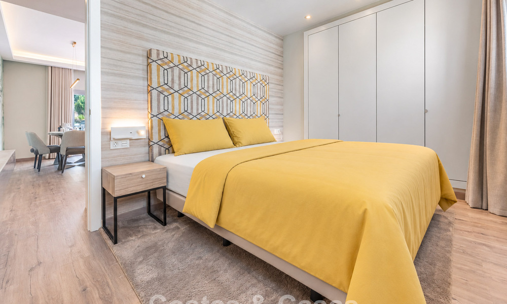 Contemporary, luxury, duplex penthouse for sale in a mediterranean-style resort complex in El Paraiso, Marbella - Benahavís 807301