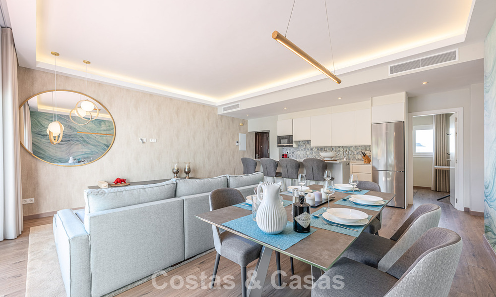 Contemporary, luxury, duplex penthouse for sale in a mediterranean-style resort complex in El Paraiso, Marbella - Benahavís 807333