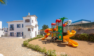 Contemporary, luxury, duplex penthouse for sale in a mediterranean-style resort complex in El Paraiso, Marbella - Benahavís 807357 