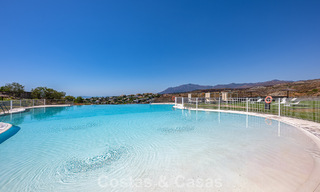 Contemporary, luxury, duplex penthouse for sale in a mediterranean-style resort complex in El Paraiso, Marbella - Benahavís 807367 