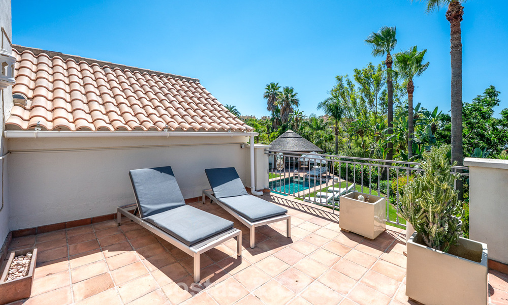 Charming, spacious mediterranean family villa for sale on the New Golden Mile between Marbella and Estepona 807253