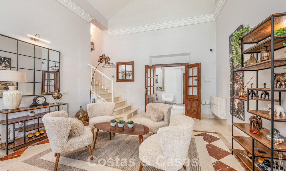 Charming, spacious mediterranean family villa for sale on the New Golden Mile between Marbella and Estepona 807272