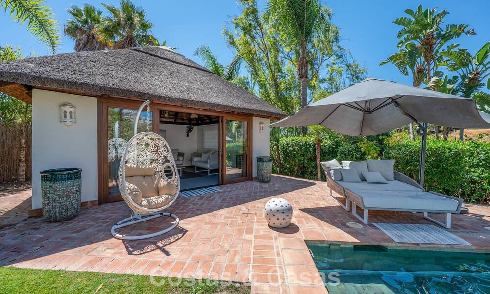 Charming, spacious mediterranean family villa for sale on the New Golden Mile between Marbella and Estepona 807292