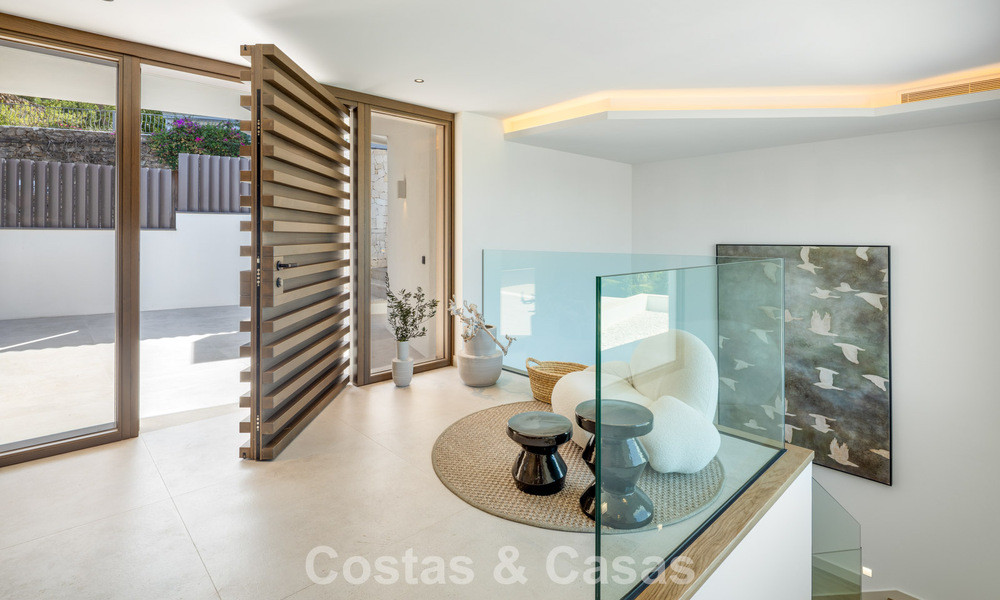 Brand-new, ultra-modern luxury villa with panoramic sea views for Sale in East Marbella 807452