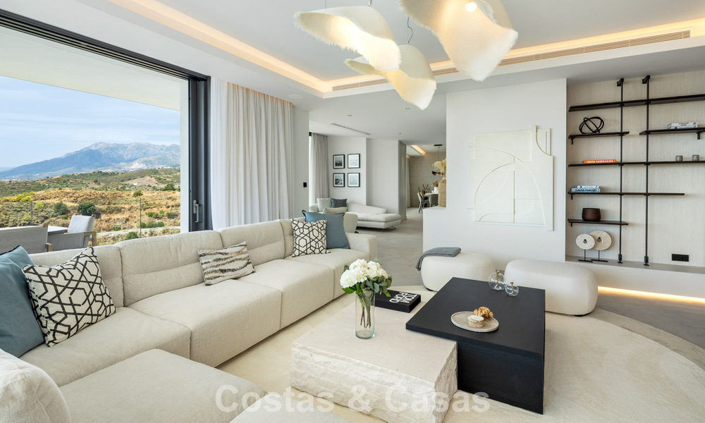 Brand-new, ultra-modern luxury villa with panoramic sea views for Sale in East Marbella 807460