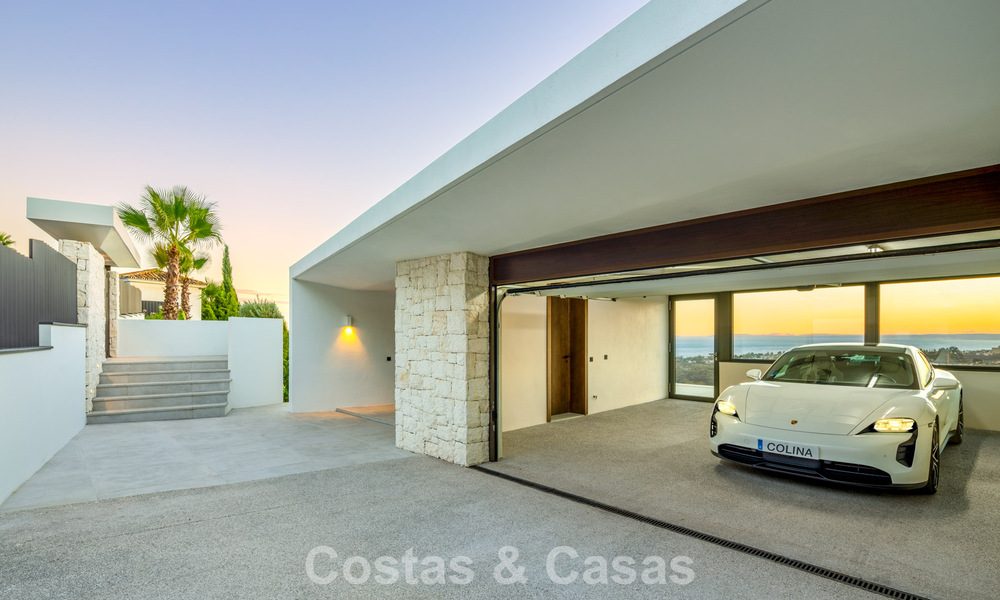 Brand-new, ultra-modern luxury villa with panoramic sea views for Sale in East Marbella 807462