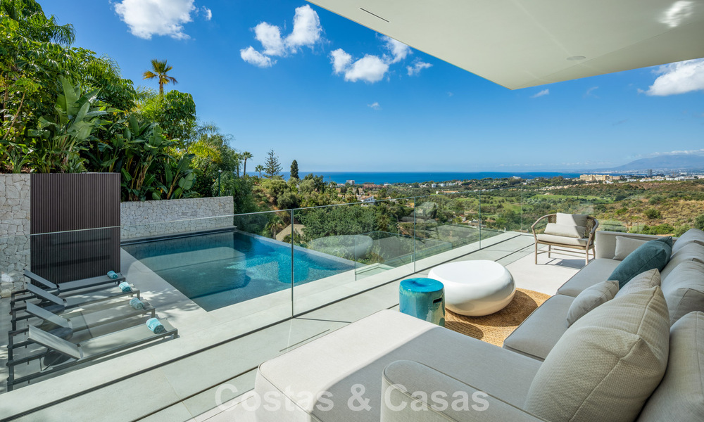 Brand-new, ultra-modern luxury villa with panoramic sea views for Sale in East Marbella 807473