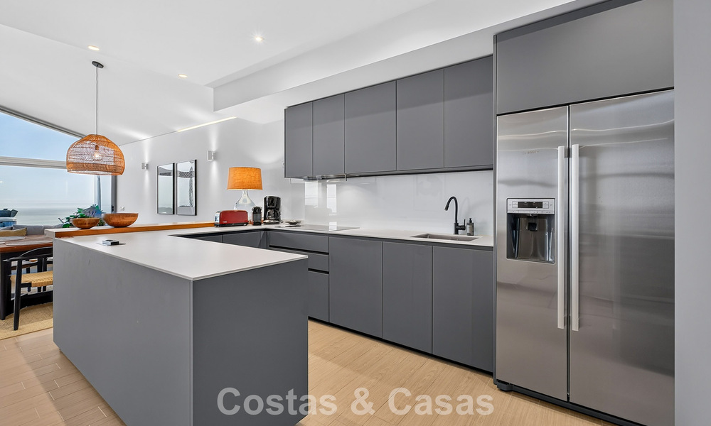 Exclusive corner penthouse with panoramic sea views for sale in El Higueron Resort, Benalmádena, Costa del Sol 807384