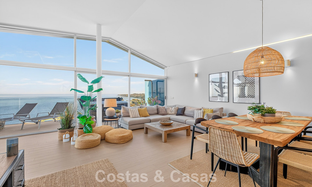 Exclusive corner penthouse with panoramic sea views for sale in El Higueron Resort, Benalmádena, Costa del Sol 807386