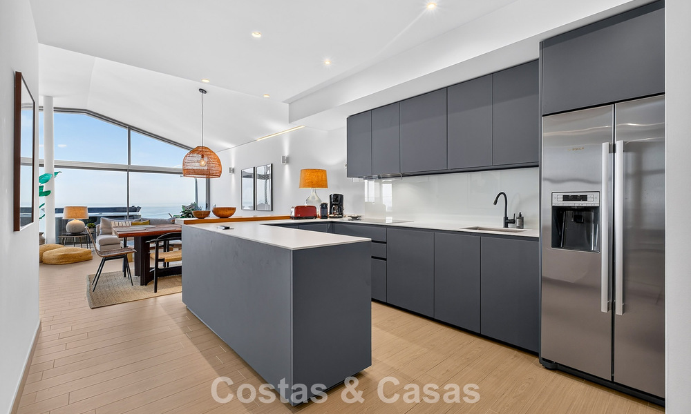 Exclusive corner penthouse with panoramic sea views for sale in El Higueron Resort, Benalmádena, Costa del Sol 807391