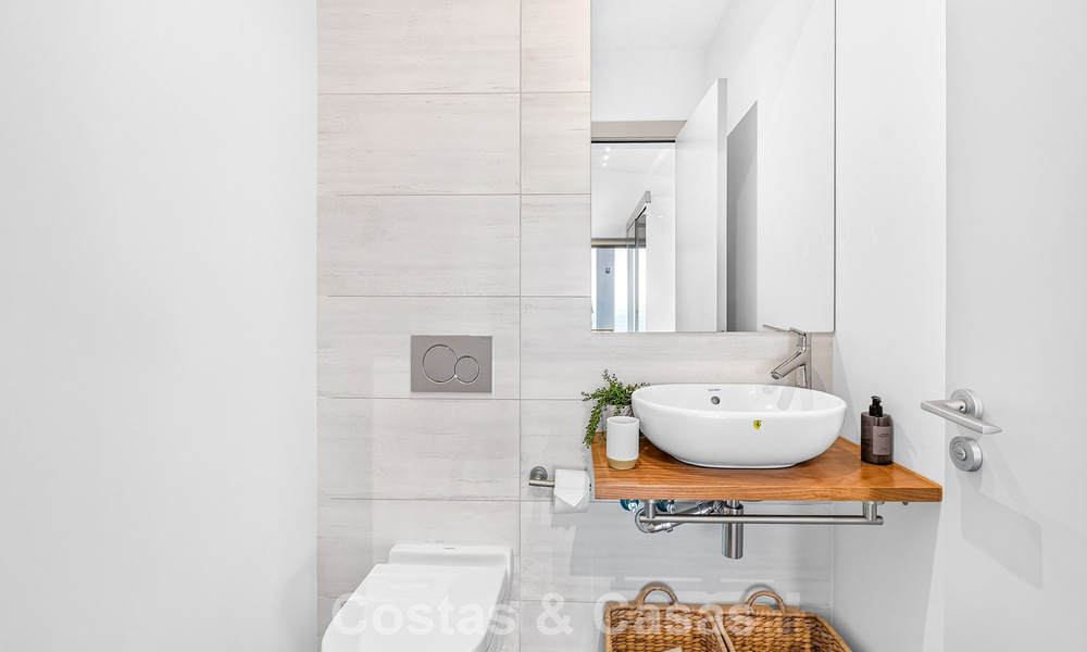 Exclusive corner penthouse with panoramic sea views for sale in El Higueron Resort, Benalmádena, Costa del Sol 807411